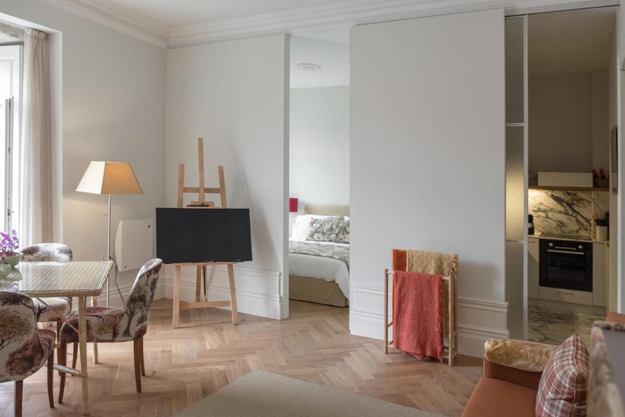 Boutique Rentals-Flores Chic In Historical Center Porto Bagian luar foto